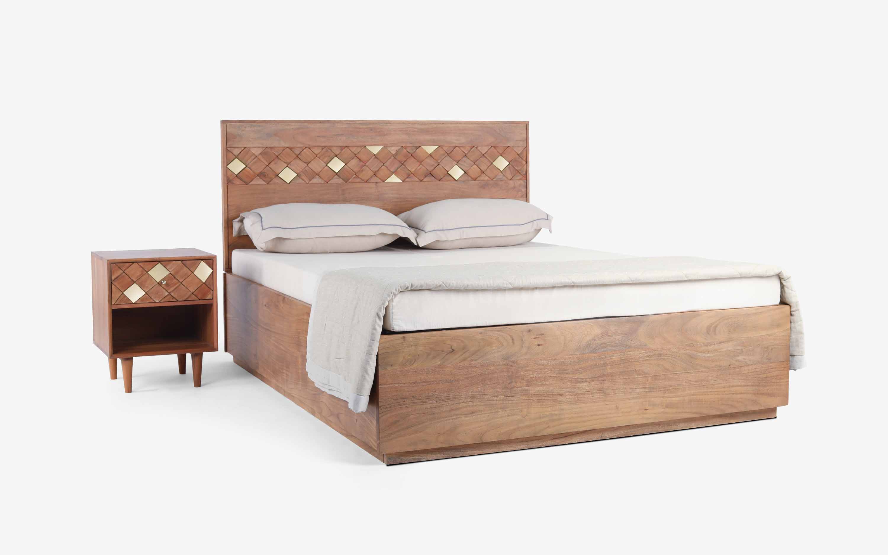 Luxurious Bed Design | Wood Carving Bed made up of Sheesham Wood | King/Queen Size |Designer Headboard